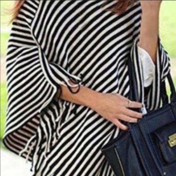 NWT. Beautiful Striped poncho. - Picture 2 of 4